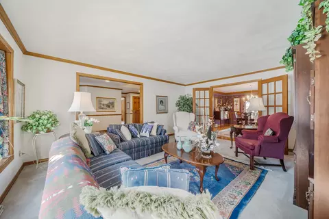 Living - 600 E Woodcrest Dr, Appleton, WI 54915 photo 7 of 7