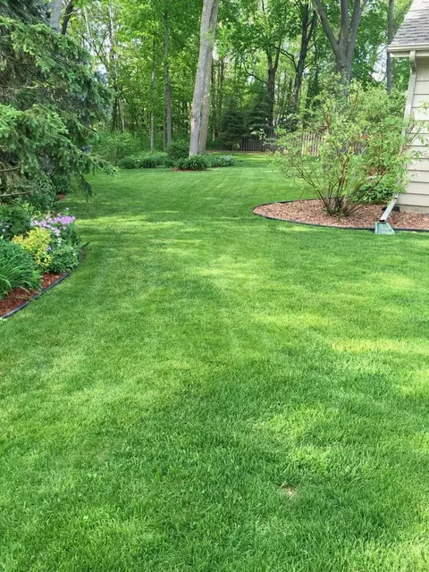 Exterior - 600 E Woodcrest Dr, Appleton, WI 54915 photo 6 of 11