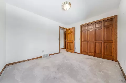 Bedroom - 600 E Woodcrest Dr, Appleton, WI 54915 photo 9 of 9