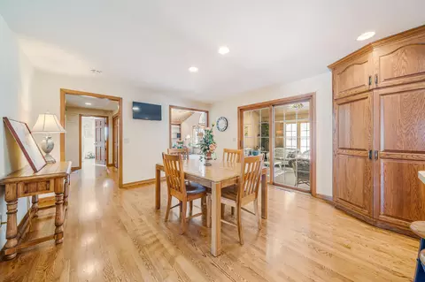 Dining - 600 E Woodcrest Dr, Appleton, WI 54915 photo 3 of 5