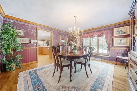 Dining - 600 E Woodcrest Dr, Appleton, WI 54915 photo 5 of 5