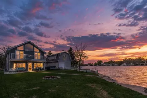 2210 Westwind Rd, Oshkosh, WI 54904