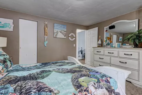 Bedroom - 1325 S Harmon St, Appleton, WI 54915 photo 2 of 4