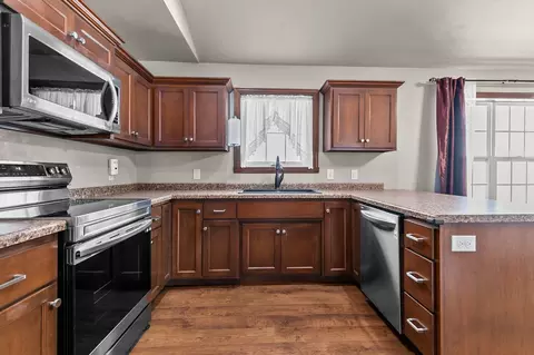 Kitchen - 5120 N Gala Ct, Appleton, WI 54913 photo 1 of 5