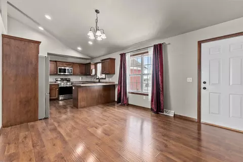 Living - 5120 N Gala Ct, Appleton, WI 54913 photo 1 of 6