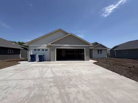 1244 Putnam Dr, Pulaski, WI 54162