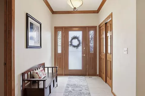 Entry Way - 4207 N Tigerlily Dr, Appleton, WI 54913 photo 1 of 2