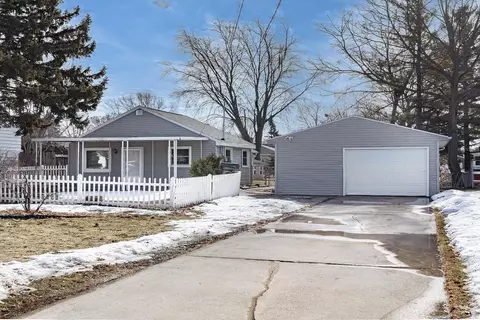1960 Oakdale Ave, Green Bay, WI 54302
