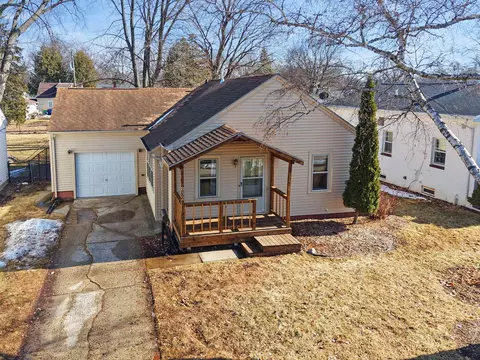 832 Marshall Ave, Green Bay, WI 54303