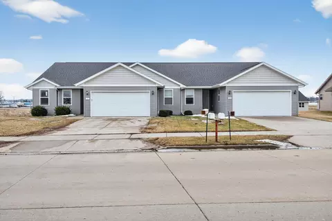 101 Sunny Meadows Dr, Kaukauna, WI 54130
