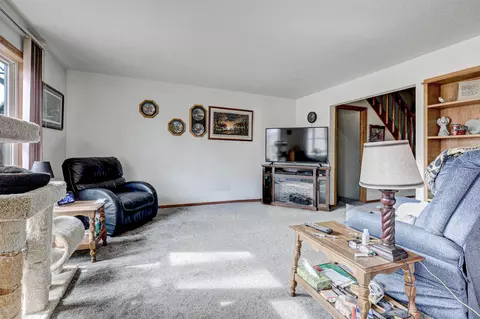 Living - 2895 W 4th St #2A, Appleton, WI 54914 photo 2 of 3