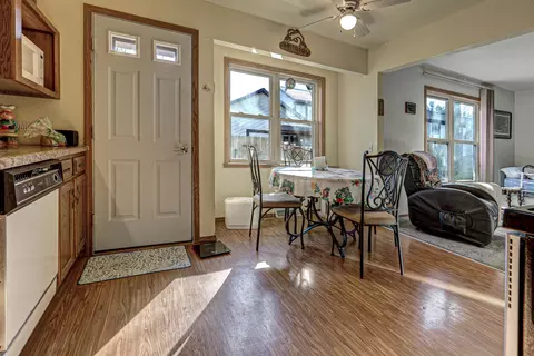 Entry Way - 2895 W 4th St #2A, Appleton, WI 54914 photo 3 of 4