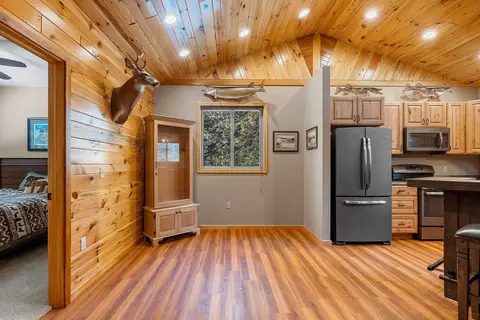 Entry Way - 8046 County Road R, Suring, WI 54174 photo 1 of 3
