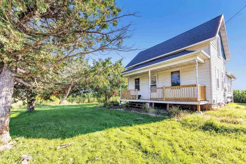 n7308 Wisconsin 76, New London, WI 54961