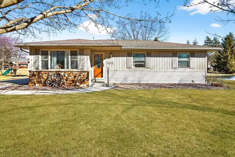 1069 Martin Ave, Fond Du Lac, WI 54935