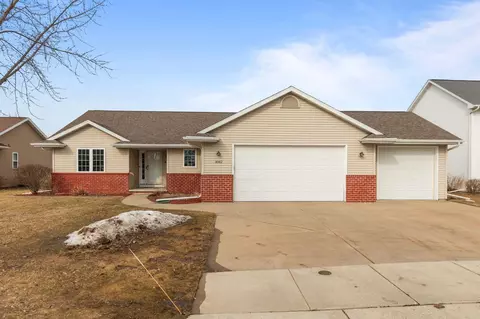 3082 Winnipeg St, Menasha, WI 54952