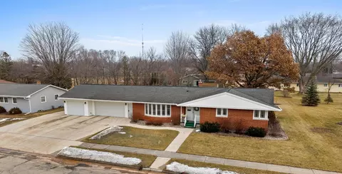 722 Lee Ave, Brillion, WI 54110