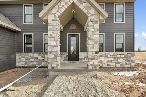 Exterior - 263 Kerrigan Dr, Wrightstown, WI 54180 photo 4 of 7