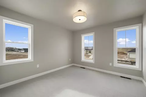Bedroom - 263 Kerrigan Dr, Wrightstown, WI 54180 photo 5 of 9