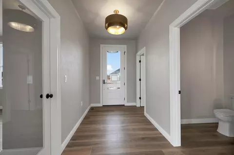 Entry Way - 263 Kerrigan Dr, Wrightstown, WI 54180 photo 2 of 9