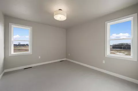 Bedroom - 263 Kerrigan Dr, Wrightstown, WI 54180 photo 8 of 9