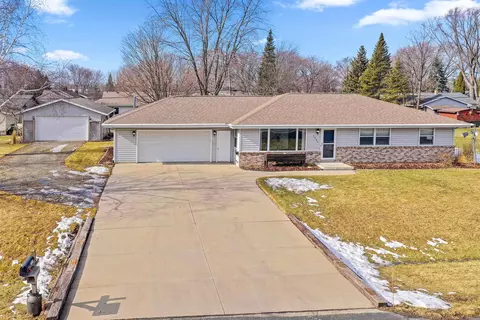 1501 N Lynndale Dr, Appleton, WI 54914
