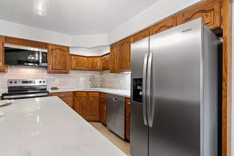 Kitchen - 36 Apache Ct, Appleton, WI 54911 photo 2 of 5