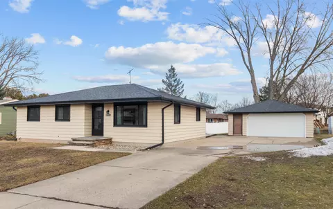1410 Miami Cir, Little Chute, WI 54140