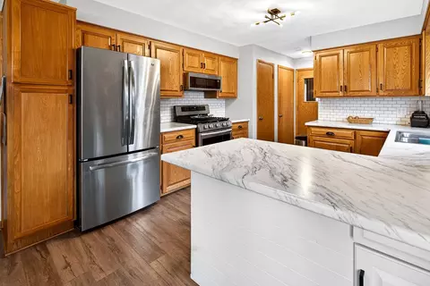 Kitchen - 1428 E Pershing St, Appleton, WI 54911 photo 2 of 5