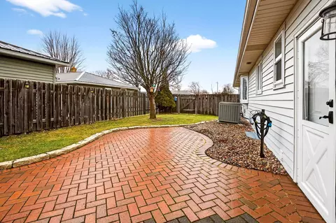 Exterior - 1428 E Pershing St, Appleton, WI 54911 photo 8 of 11
