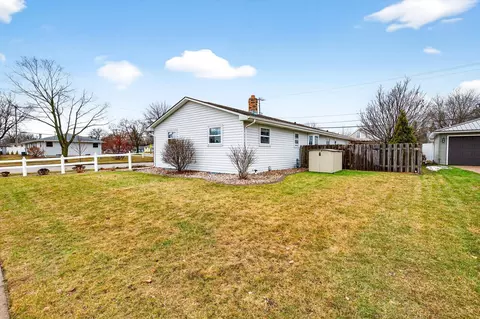 Exterior - 1428 E Pershing St, Appleton, WI 54911 photo 6 of 11