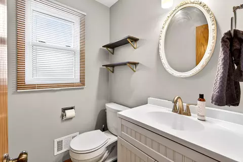 Bath - 1428 E Pershing St, Appleton, WI 54911 photo 3 of 3