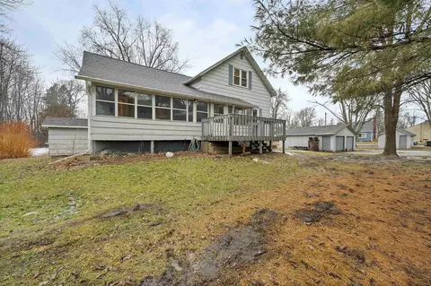 4907 Ball Park Rd, Little Suamico, WI 54141
