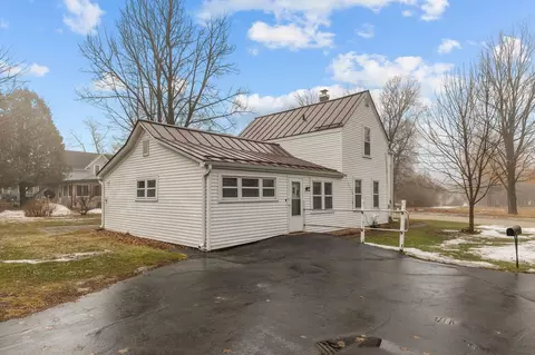 Exterior - 425 S Main St, Iola, WI 54945 photo 5 of 13