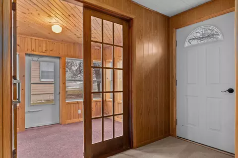 Entry Way - 425 S Main St, Iola, WI 54945 photo 1 of 2