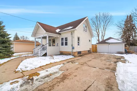 250 W Caroline St, Markesan, WI 53946
