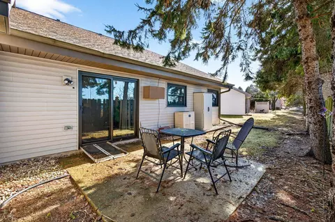 Exterior - 71 Spencer Village Ct, Appleton, WI 54914 photo 1 of 6