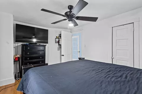 Bedroom - 726 W Summer St, Appleton, WI 54914 photo 2 of 5
