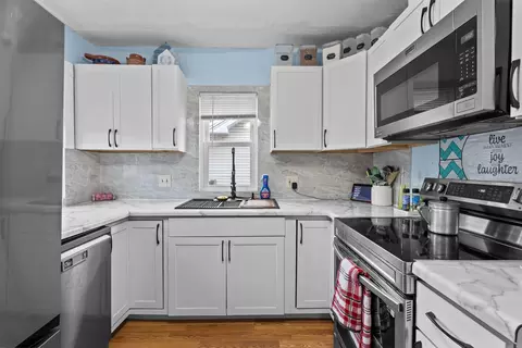 Kitchen - 726 W Summer St, Appleton, WI 54914 photo 4 of 4