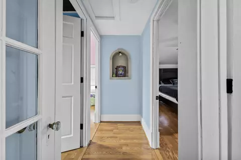 Entry Way - 726 W Summer St, Appleton, WI 54914 photo 5 of 6