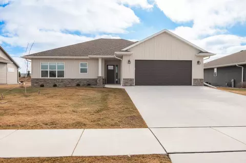 2513 Tipperary Trl, De Pere, WI 54115