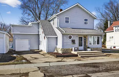 205 Avon St, New London, WI 54961