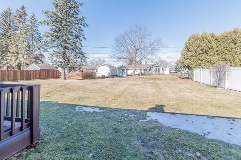 Exterior - 3514 W 1st Ave, Appleton, WI 54914 photo 5 of 8