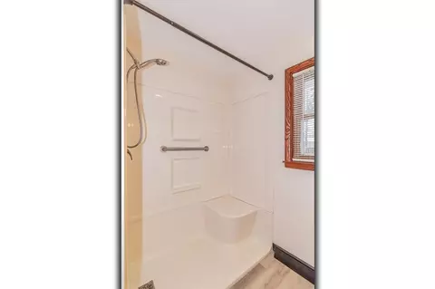 Bath - 3514 W 1st Ave, Appleton, WI 54914 photo 1 of 3