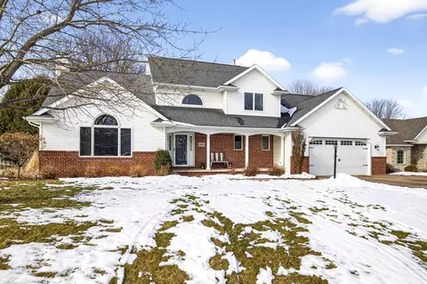 Exterior - n371 Fieldside Lane, Appleton, WI 54915 photo 2 of 10