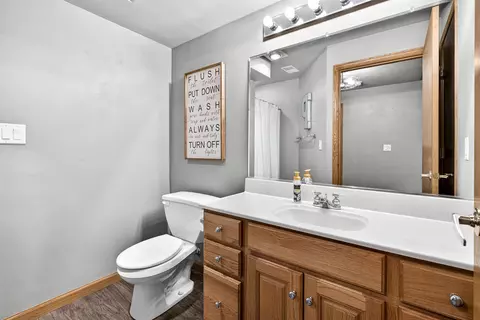 Bath - n371 Fieldside Lane, Appleton, WI 54915 photo 3 of 3