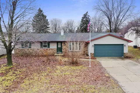 2540 Sun Ter, Green Bay, WI 54311