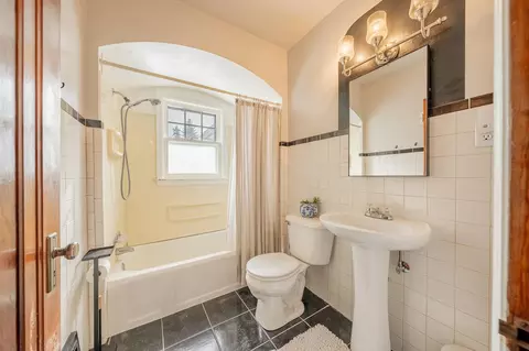 Bath - 1417 W 8th St, Appleton, WI 54914 photo 1 of 2