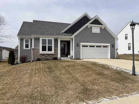 615 Lambert Dr, Slinger, WI 53086