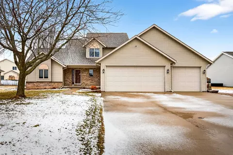 1868 Martingale Ln, Neenah, WI 54956